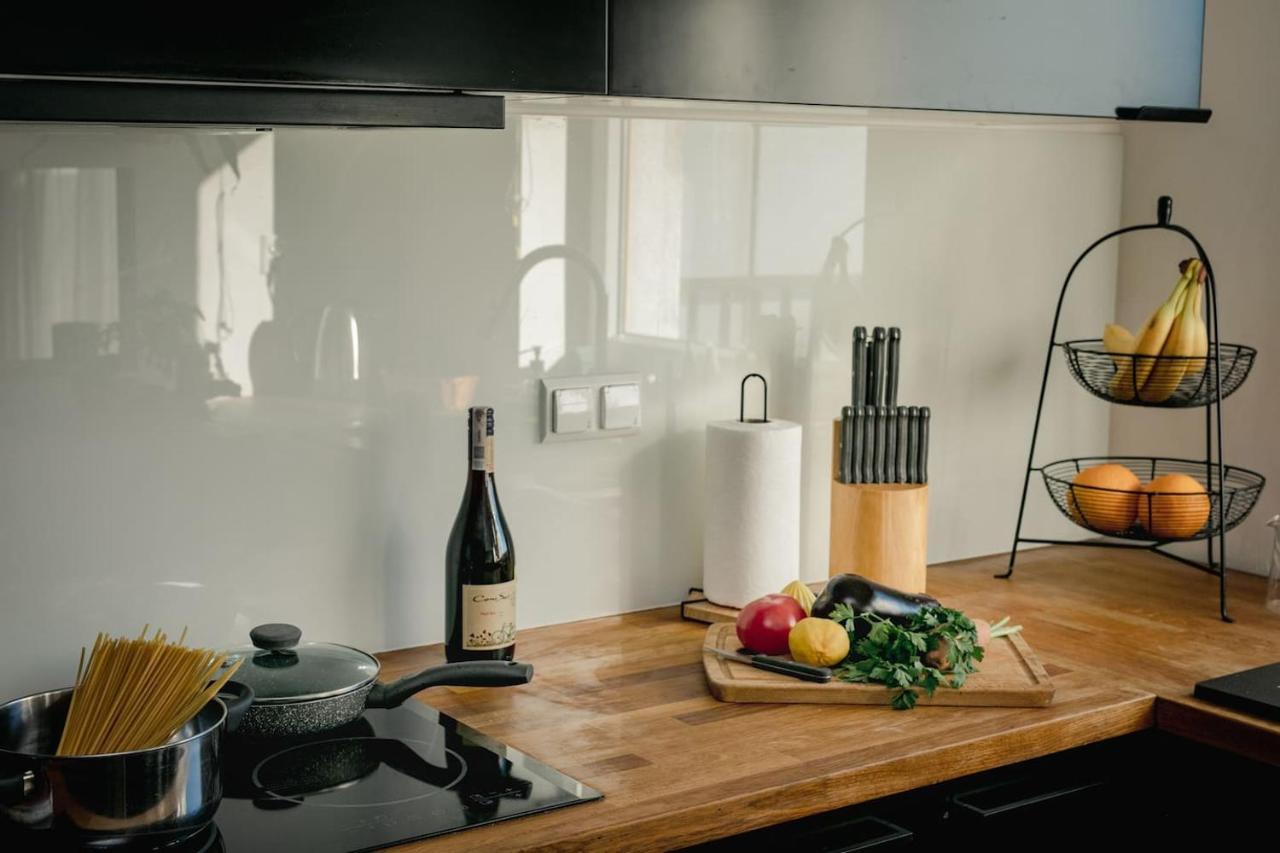 Dwupoziomowy, Rodzinny Apartament. Ochrona, Garaz. Apartmán