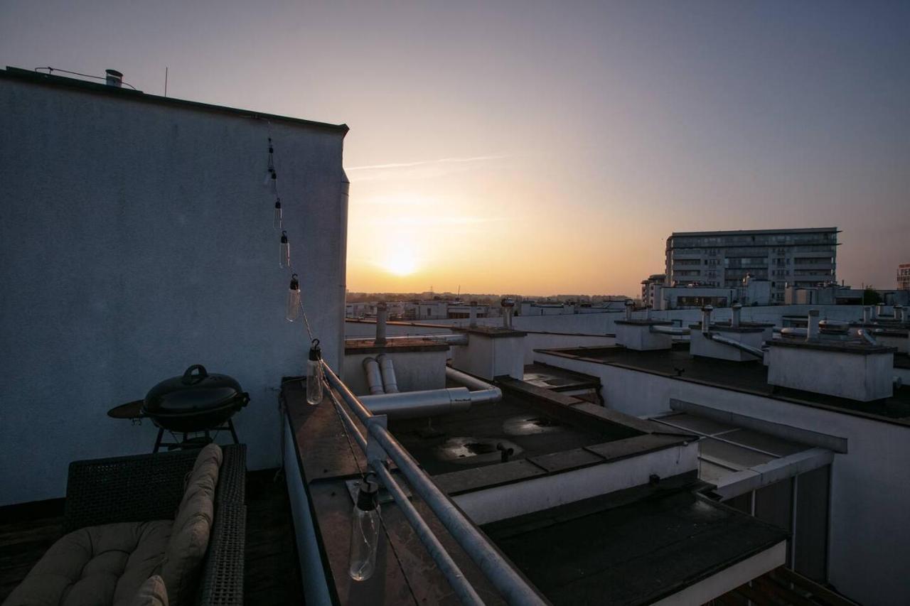 Apartmán Dwupoziomowy, Rodzinny Apartament. Ochrona, Garaz. Varšava