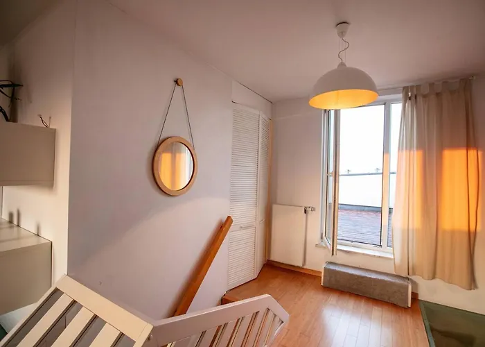 Dwupoziomowy, Rodzinny Apartament. Ochrona, Garaz.