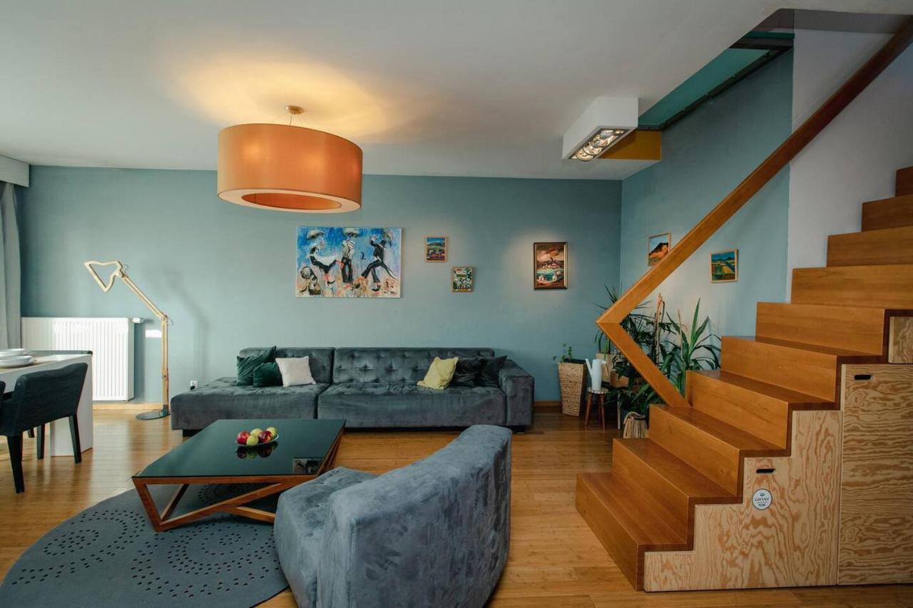 Dwupoziomowy, Rodzinny Apartament. Ochrona, Garaz. *